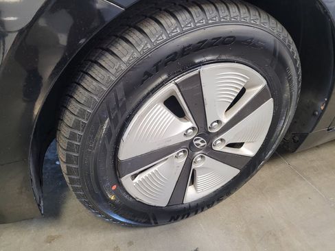 Used 2020 Hyundai Ioniq Blue image 31