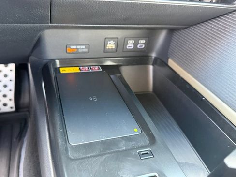 Used 2026 Toyota Camry SE w/ Convenience Package FWD image 27