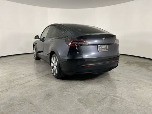 Used 2024 Tesla Model Y 2WD image 6