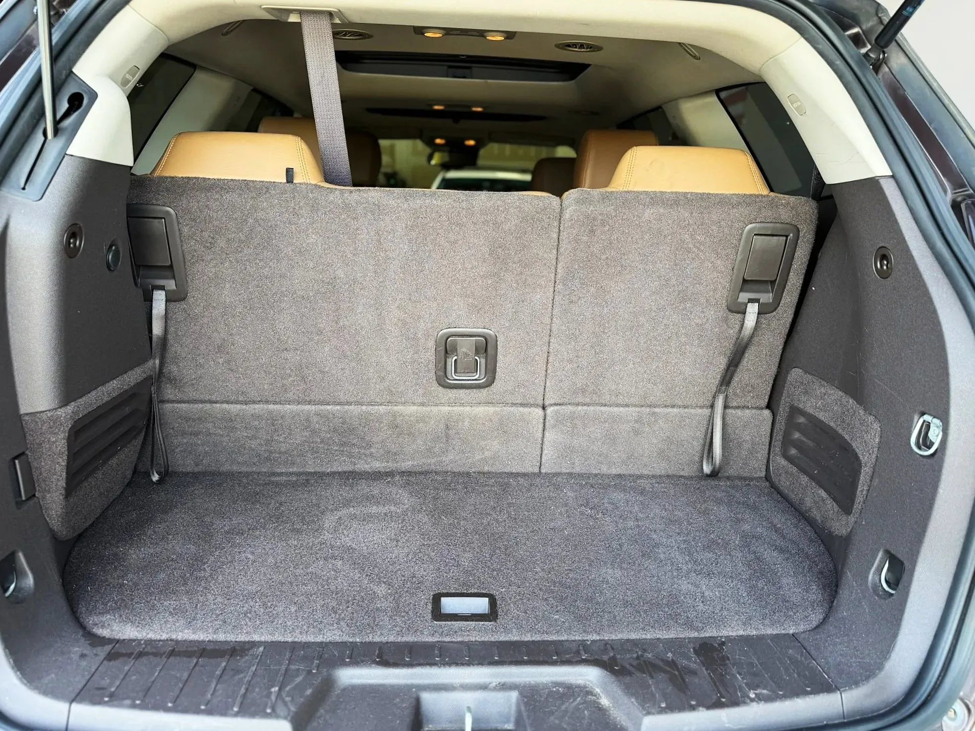 Used 2016 Buick Enclave Premium w/ Experience Buick Package FWD image 21