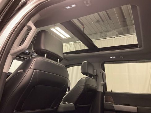 Used 2024 Ford F250 Lariat w/ Sport Appearance Package image 34