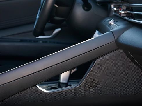 Used 2023 Hyundai Elantra SEL w/ Convenience Package image 21