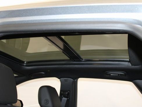 New 2025 Cadillac XT5 Premium Luxury image 9