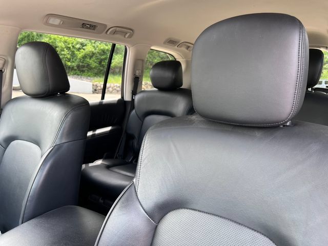 Used 2024 Nissan Armada SL w/ Captain's Chairs Package AWD/4WD image 16