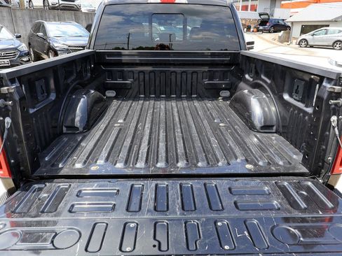 Used 2015 Ford F150 Lariat RWD image 6