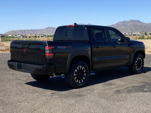 Used 2024 Nissan Frontier PRO-4X AWD/4WD image 3