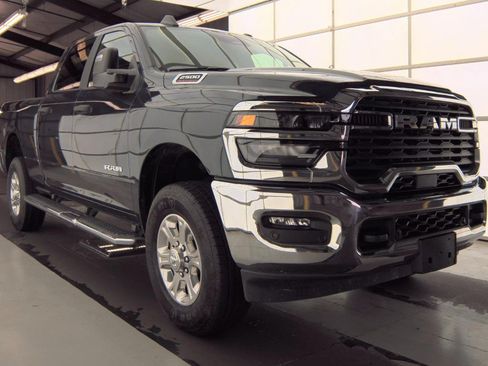 Used 2026 RAM 2500 Big Horn AWD/4WD image 2
