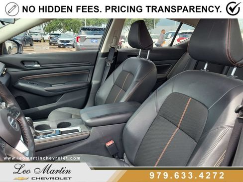 Used 2022 Nissan Altima 2.5 SR FWD image 13