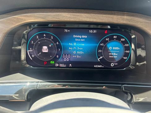 Used 2025 Volkswagen Atlas SE AWD/4WD image 10