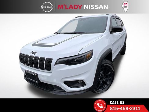 Used 2022 Jeep Cherokee Latitude w/ Sun & Sound Group image 2
