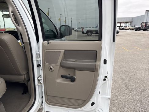 Used 2008 Dodge Ram 1500 Truck ST image 14