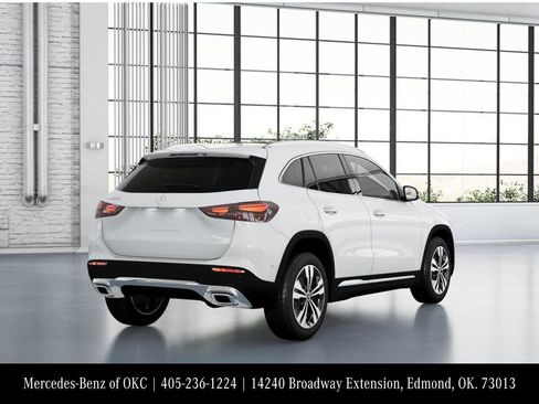 Used 2025 Mercedes-Benz GLA 250 image 22