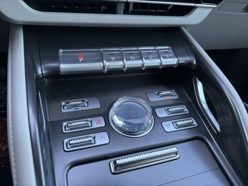 New 2026 Lincoln Nautilus Premier image 16