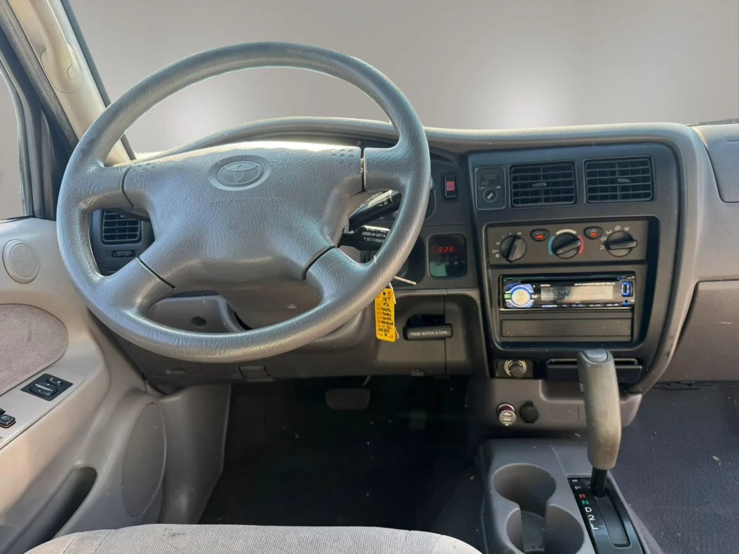Used 2002 Toyota Tacoma PreRunner RWD image 16