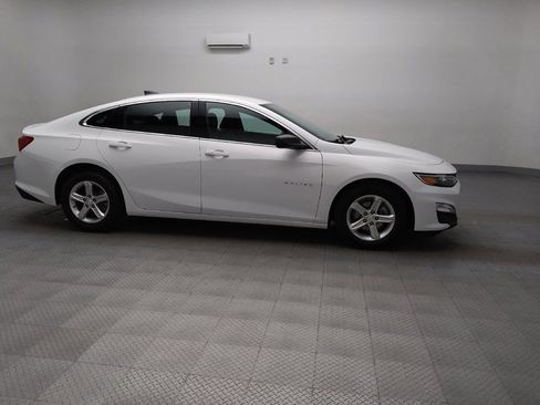Used 2022 Chevrolet Malibu LS FWD image 11