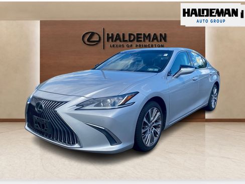 Used 2020 Lexus ES 350 w/ Premium Package FWD image 2