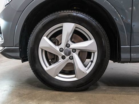Used 2019 Audi Q3 2.0T Premium Plus w/ Premium Plus Package AWD/4WD image 11