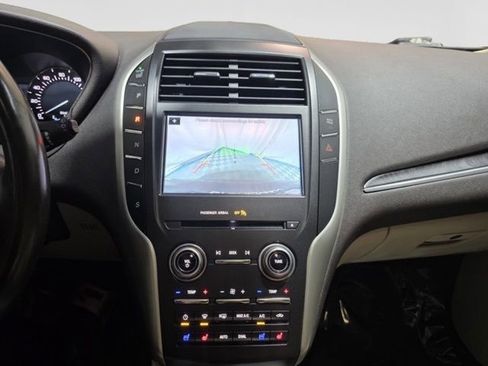 Used 2017 Lincoln MKC Reserve w/ Lincoln MKC Climate Package AWD/4WD image 21