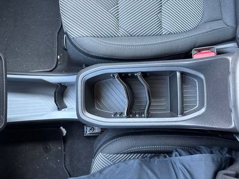 Used 2027 Chevrolet Bolt LT w/ Comfort Package FWD image 20