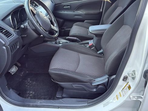 Used 2019 Mitsubishi Outlander Sport LE image 17