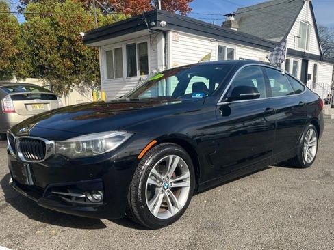 Used 2017 BMW 330i Gran Turismo xDrive AWD/4WD image 3