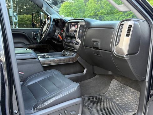 Used 2015 GMC Sierra 3500 Denali w/ Duramax Plus Package image 16
