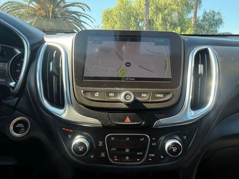 Used 2018 Chevrolet Equinox Premier image 25