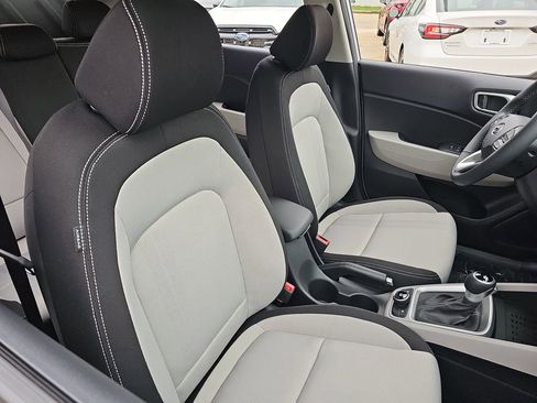 New 2026 Hyundai Venue SEL FWD image 10