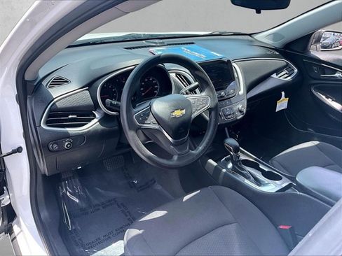 Used 2022 Chevrolet Malibu LS FWD image 14
