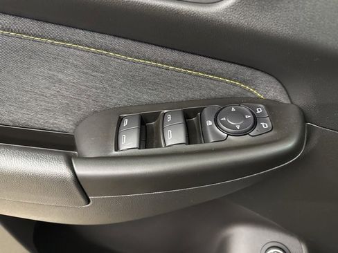 Used 2025 Chevrolet TrailBlazer ACTIV w/ Convenience Package image 35