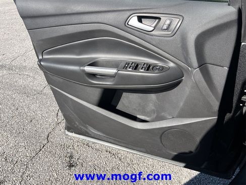 Used 2019 Ford Escape SEL image 17