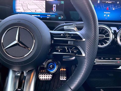 Used 2025 Mercedes-Benz CLA 35 AMG 4MATIC image 25