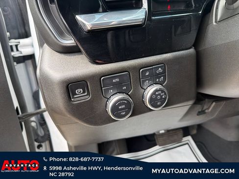Used 2025 GMC Sierra 1500 SLT AWD/4WD image 13