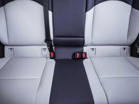 Certified 2025 Lexus UX 300h FWD w/ Accessory Package (Z2) image 20