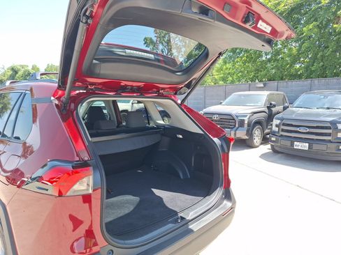 Used 2024 Toyota RAV4 XLE w/ Convenience Package FWD image 36