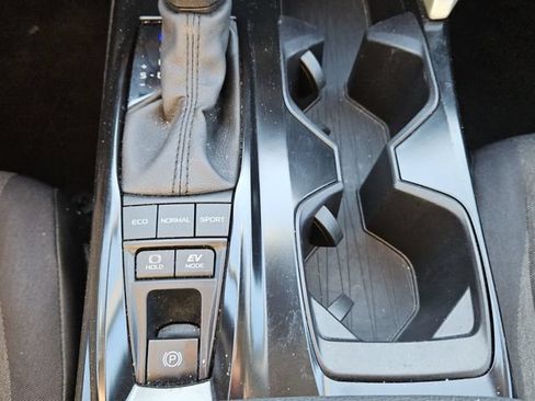 Used 2025 Toyota Camry LE FWD image 20