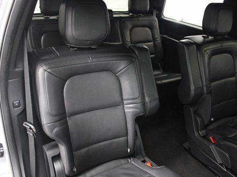 Used 2023 Lincoln Navigator Reserve AWD/4WD image 30