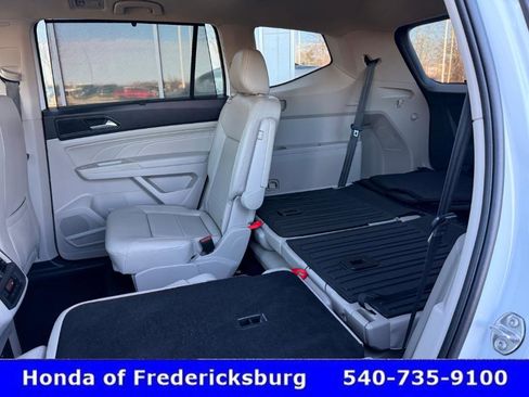 Used 2021 Volkswagen Atlas SE w/ Panoramic Sunroof Package image 26
