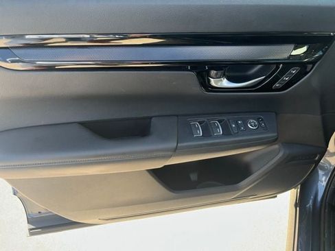 Used 2025 Honda CR-V EX-L image 12