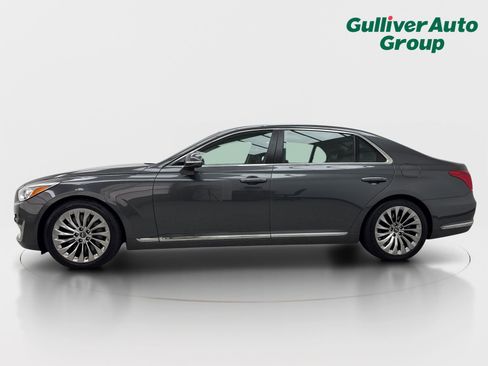 Used 2019 Genesis G90 5.0 Ultimate RWD image 3