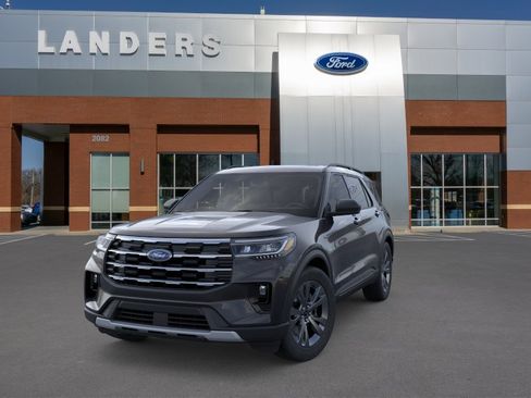 New 2026 Ford Explorer Active w/ Active Comfort Package AWD/4WD image 2