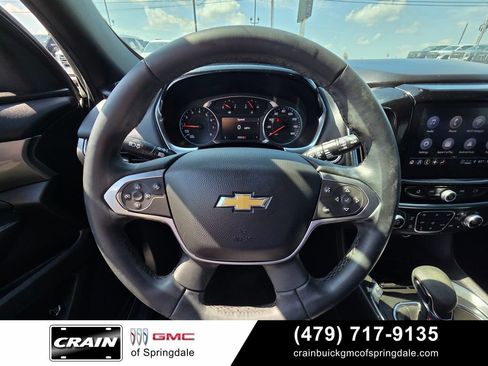 Used 2023 Chevrolet Traverse LT FWD image 14