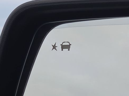 Used 2022 GMC Sierra 1500 AT4 w/ AT4 Premium Package image 16