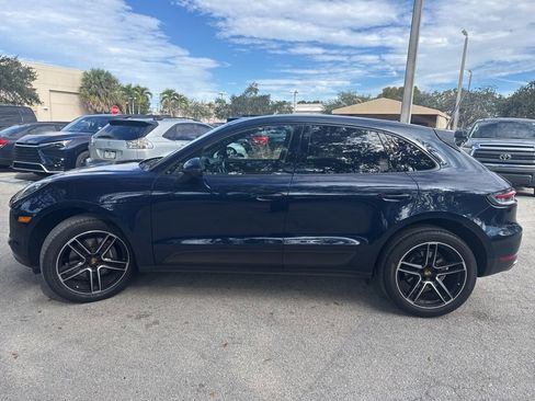 Used 2021 Porsche Macan Base image 4