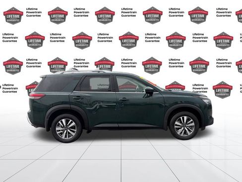 Certified 2025 Nissan Pathfinder SL image 7
