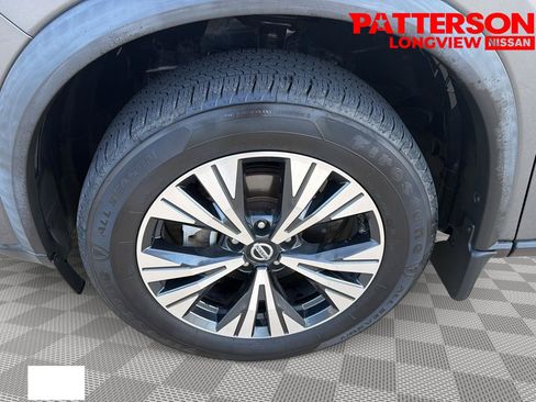 Used 2021 Nissan Rogue SV w/ Premium Package FWD image 22