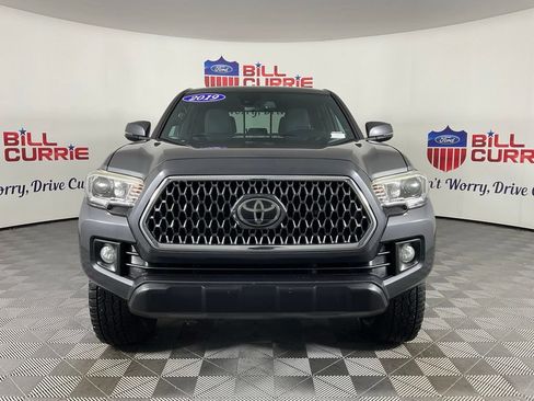 Used 2019 Toyota Tacoma TRD Off-Road w/ Exterior Package AWD/4WD image 8