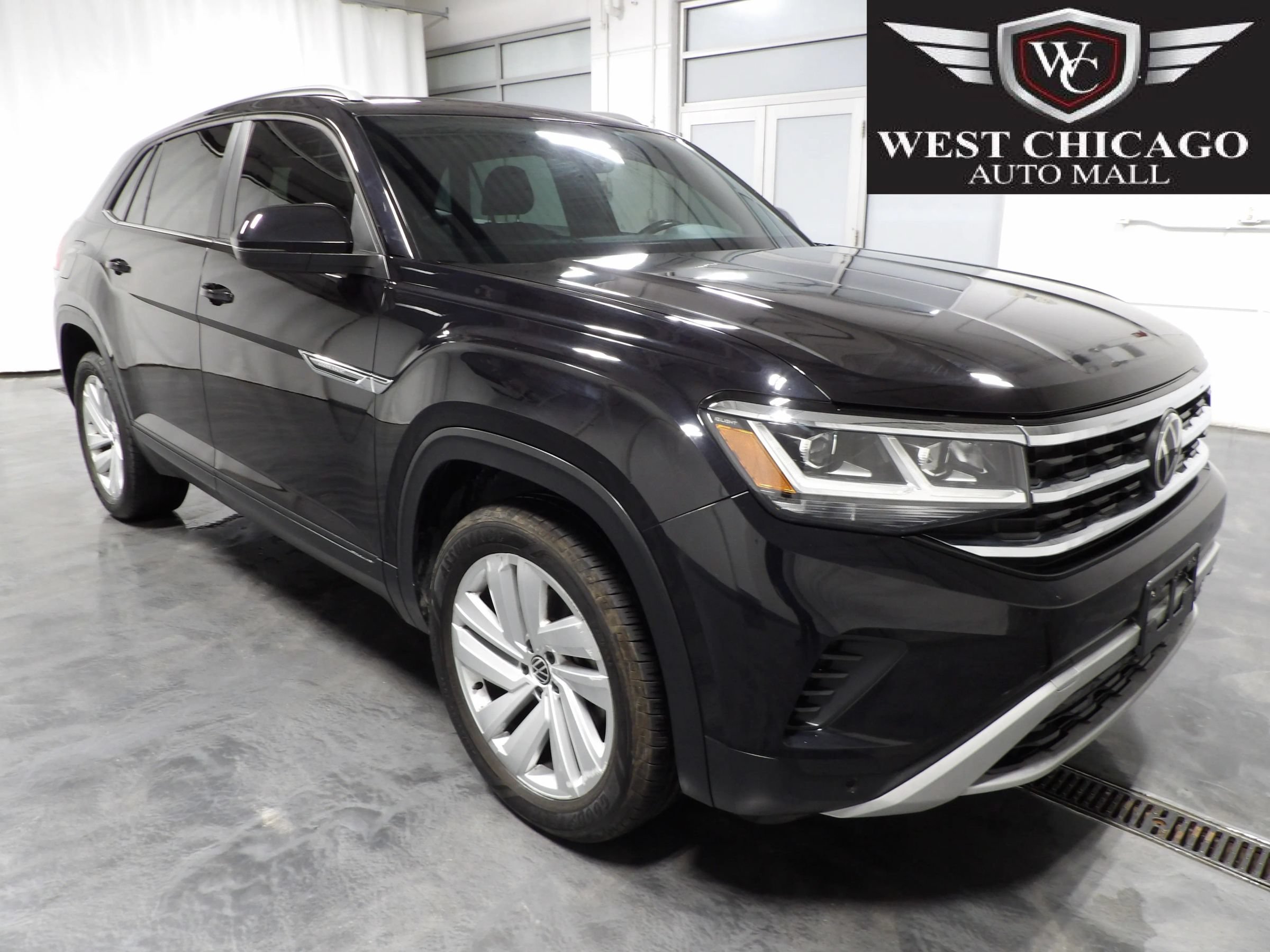 Used 2021 Volkswagen Atlas Cross Sport SE w/ Panoramic Sunroof Package AWD/4WD image 1