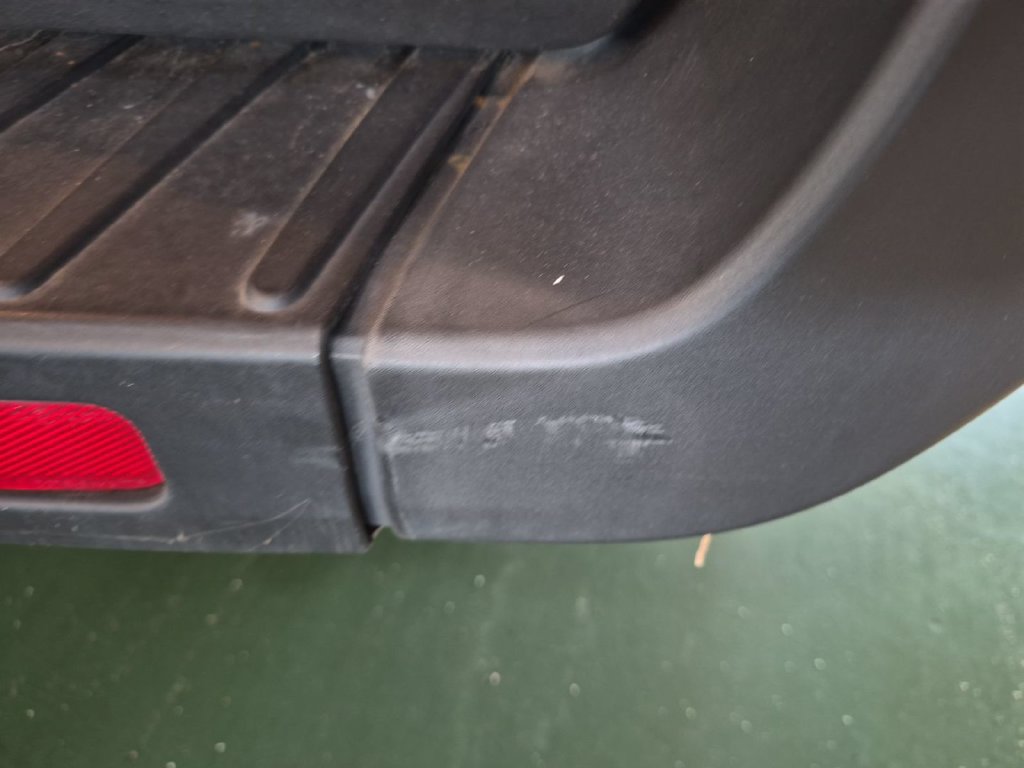 Used 2023 Ford E-Transit Medium Roof RWD image 17