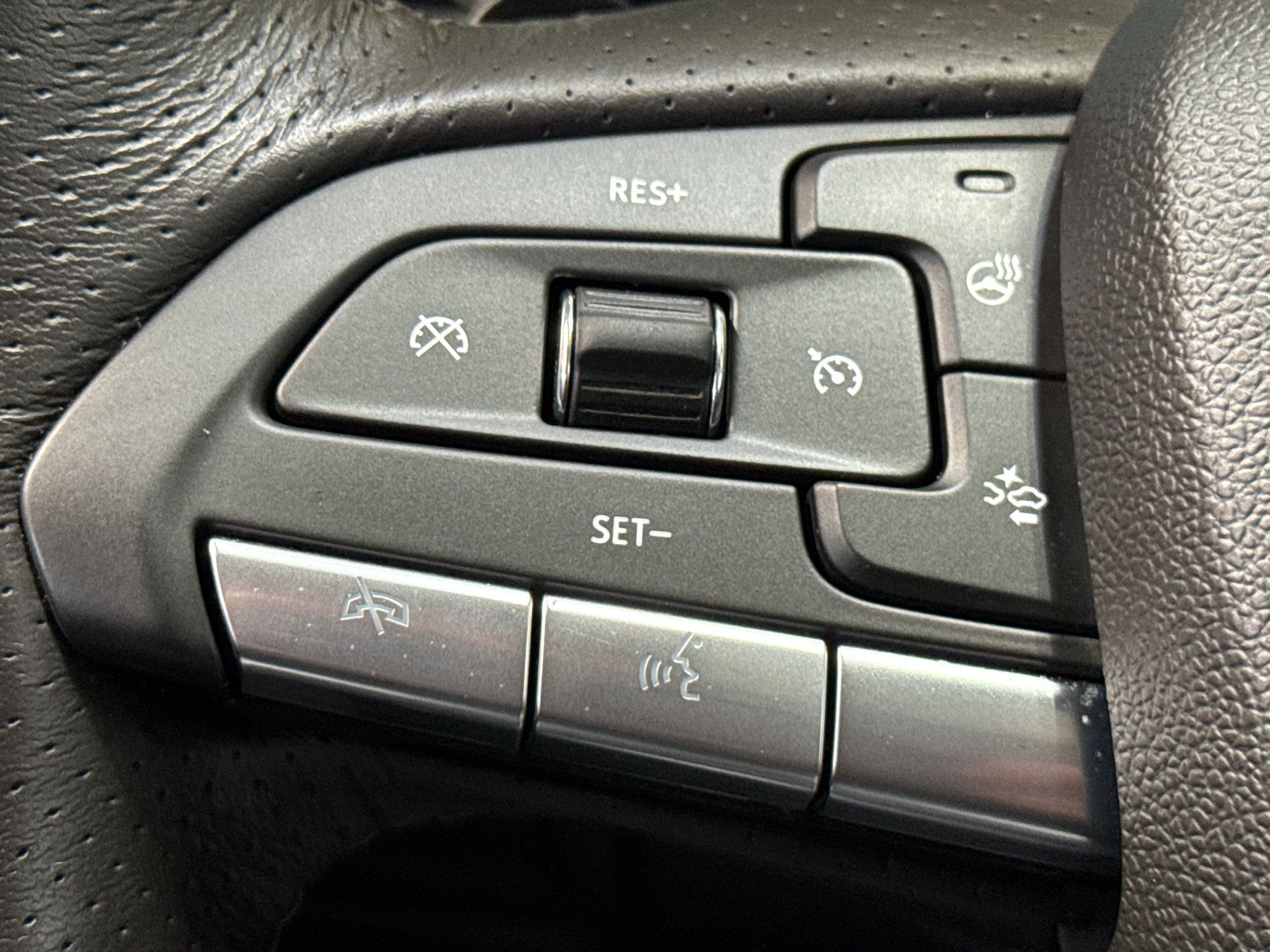 Used 2024 Cadillac XT4 Sport w/ LPO, Floor Liner Package AWD/4WD image 23